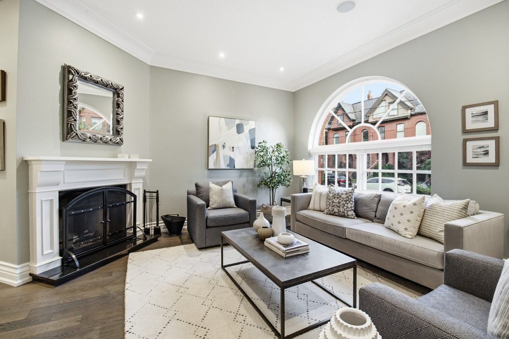 Open property gallery