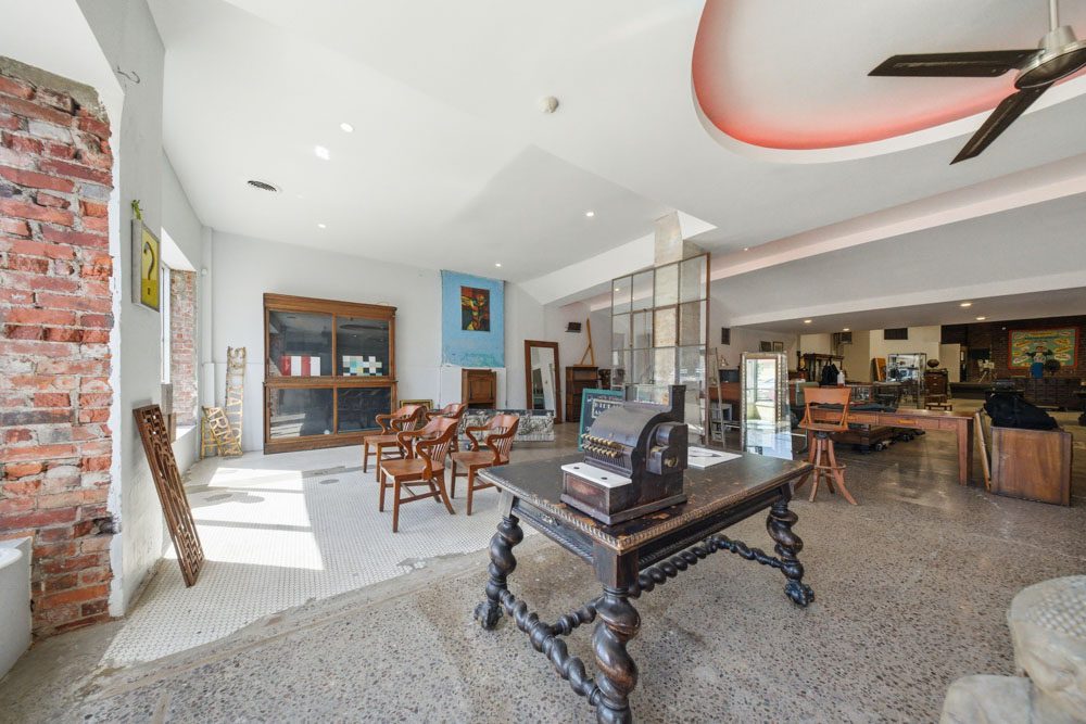 Open property gallery