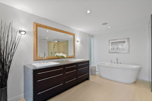 Open property gallery