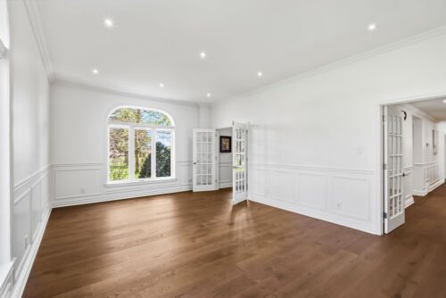 Open property gallery