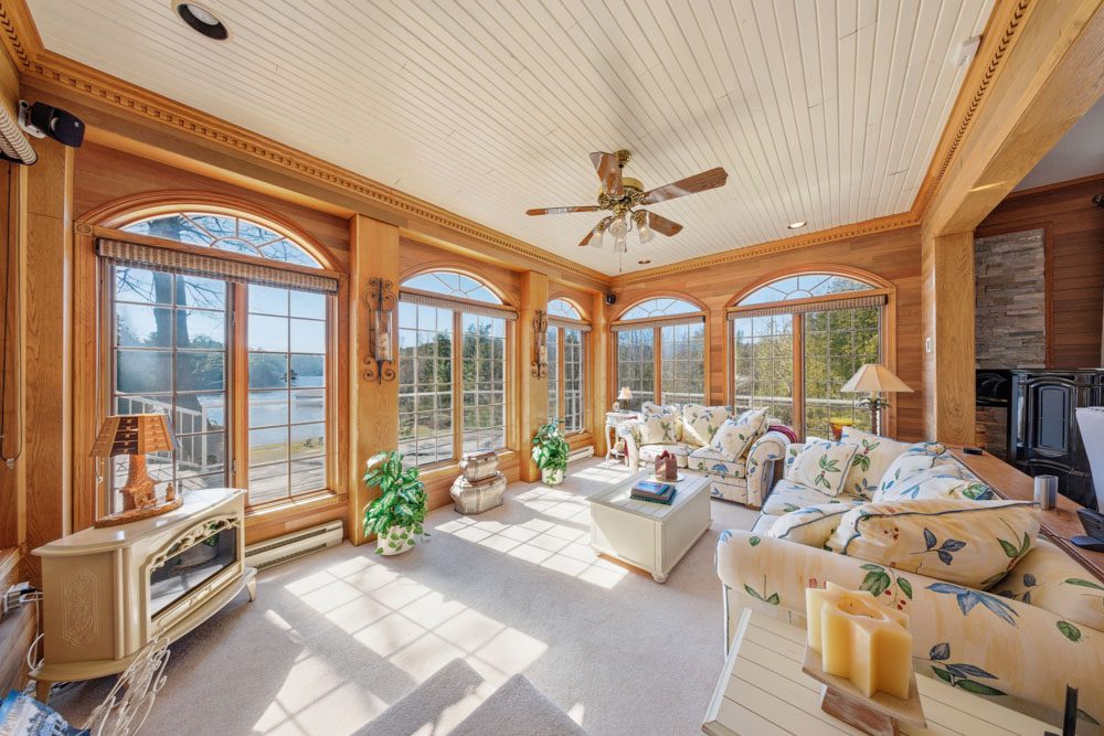 Open property gallery