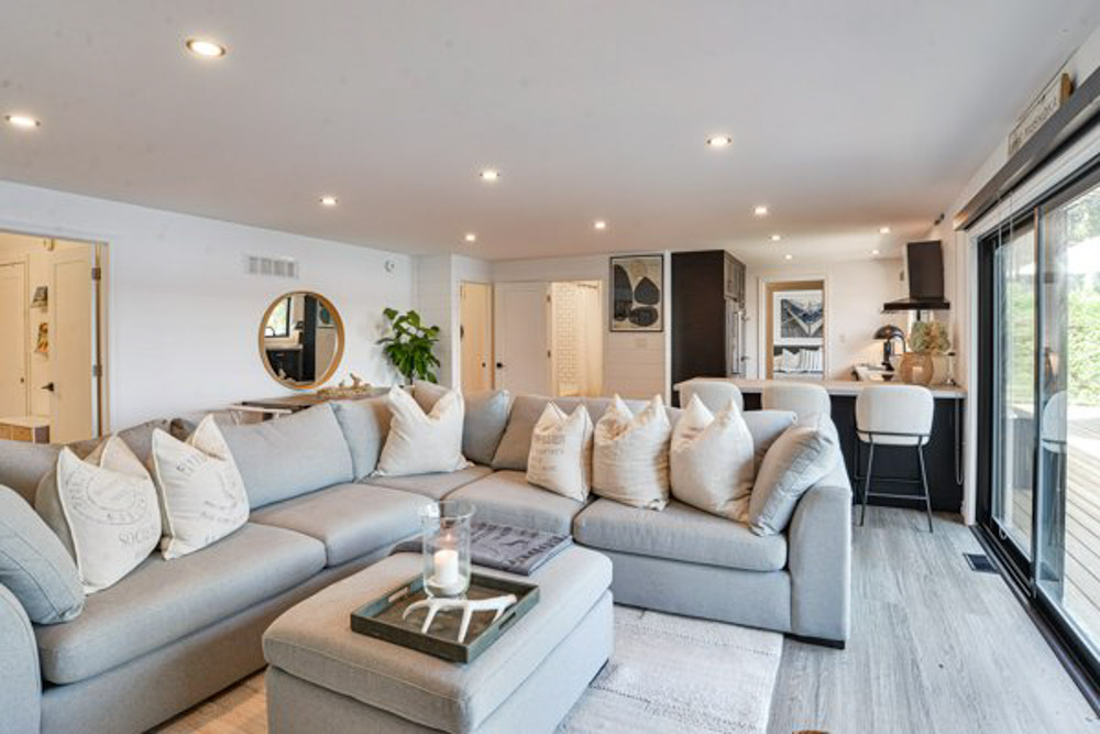 Open property gallery