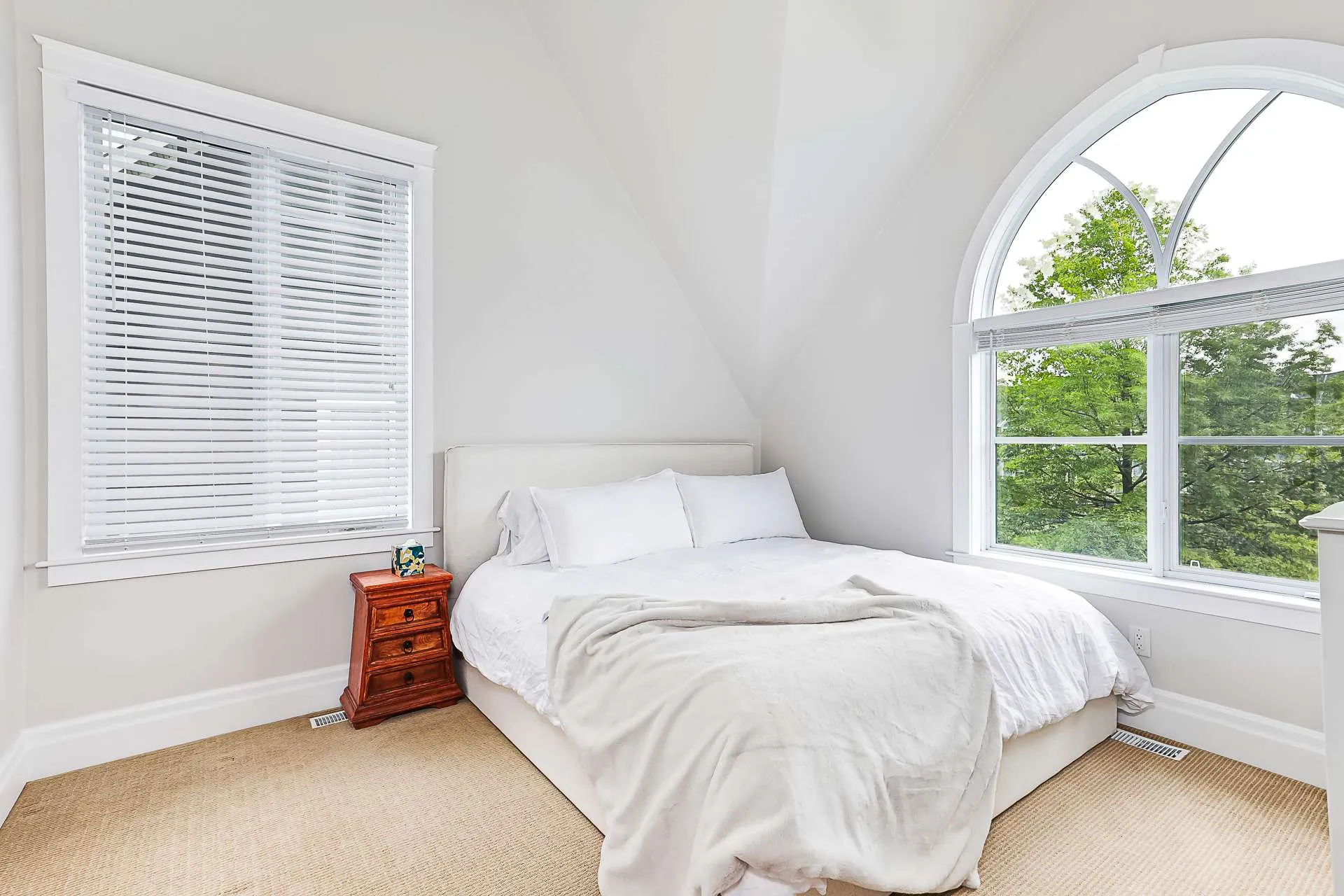 Open property gallery