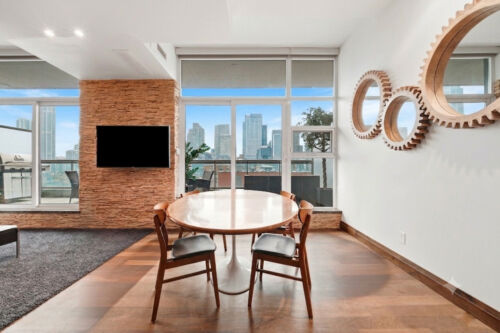 Open property gallery
