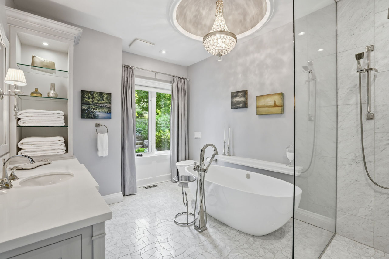 Open property gallery
