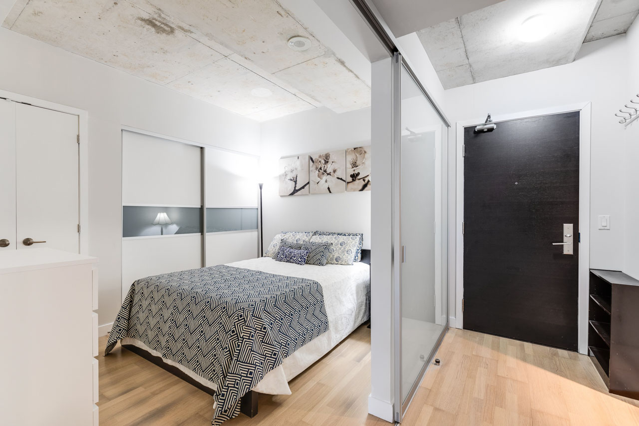 Open property gallery