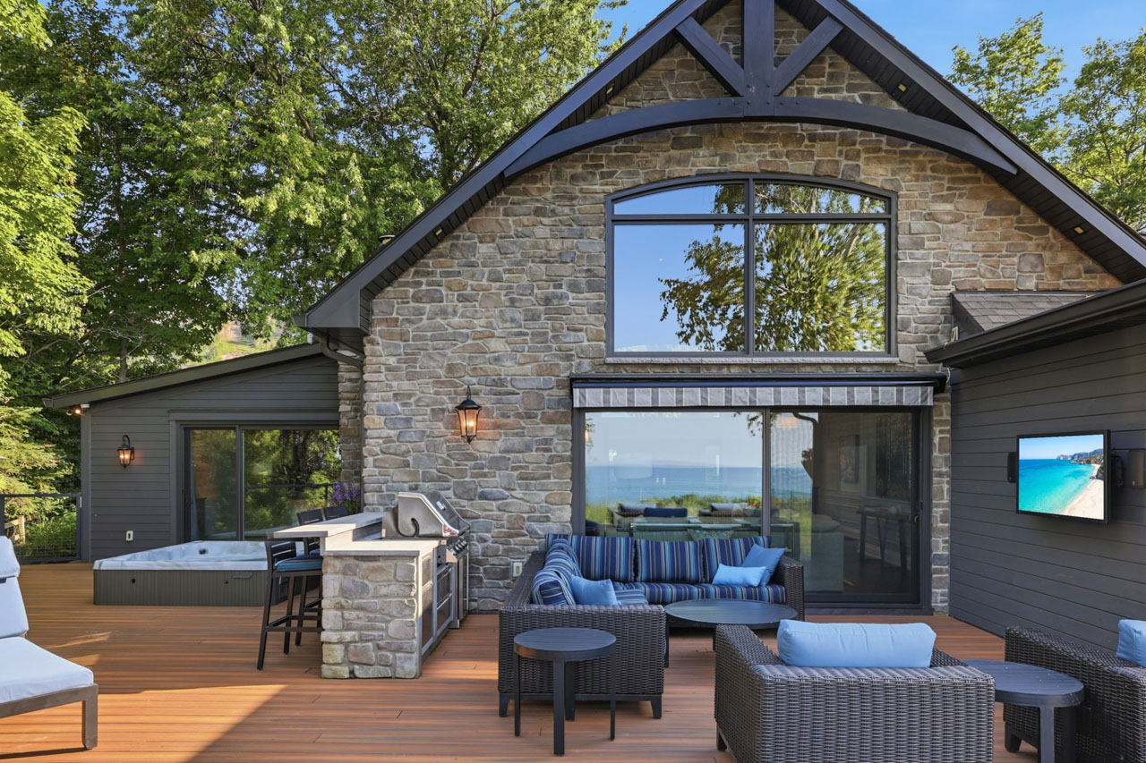 Open property gallery