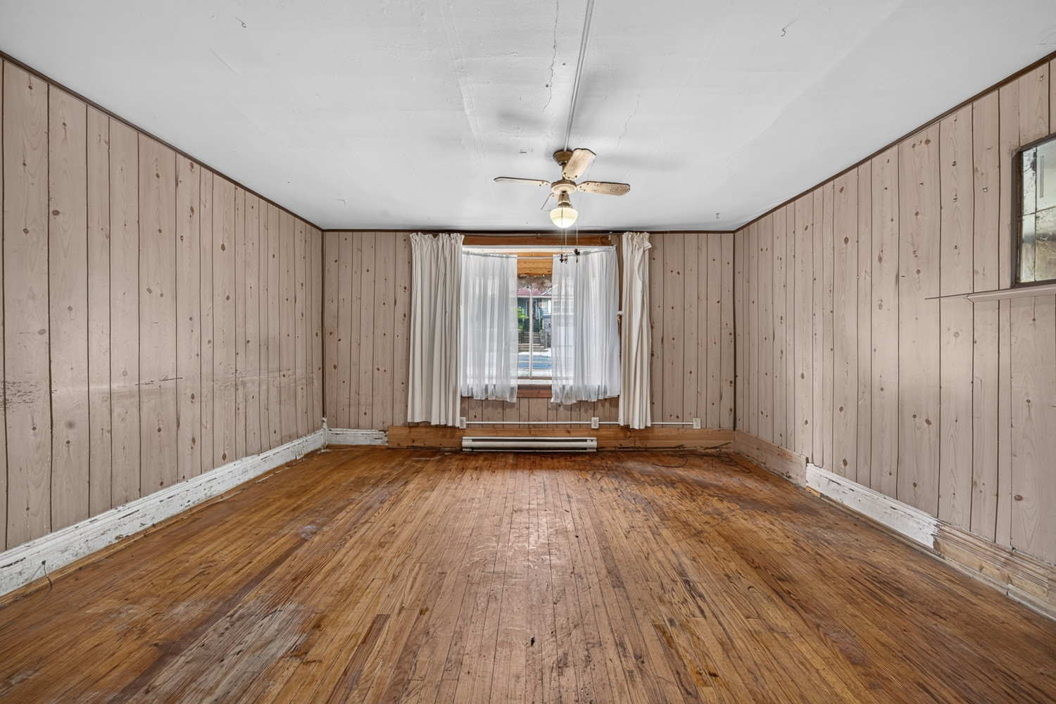 Open property gallery