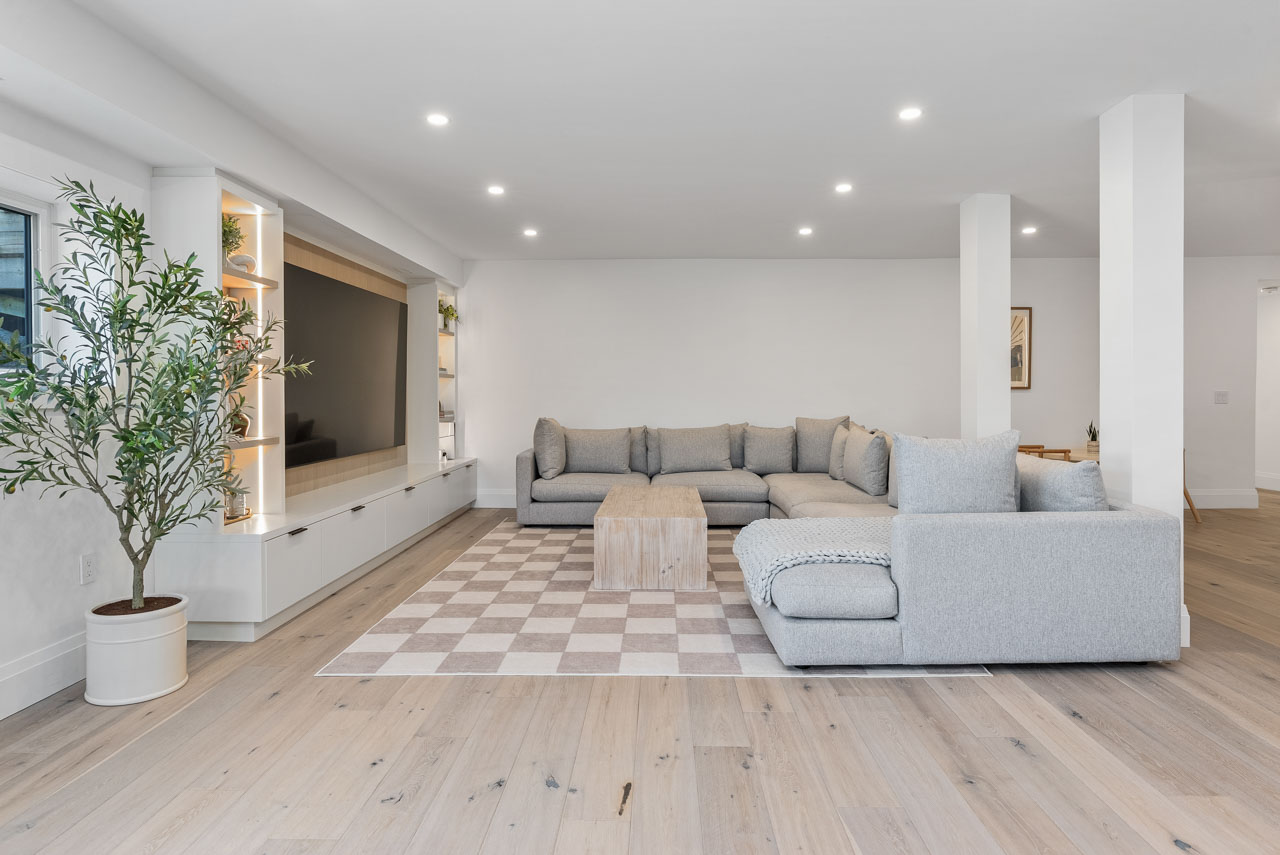 Open property gallery