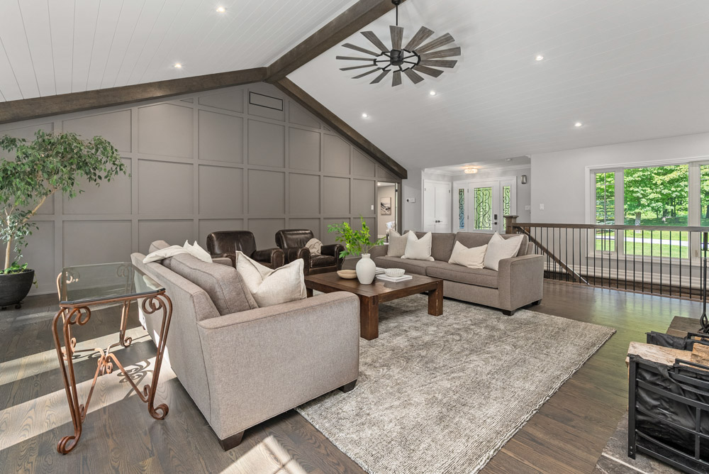 Open property gallery