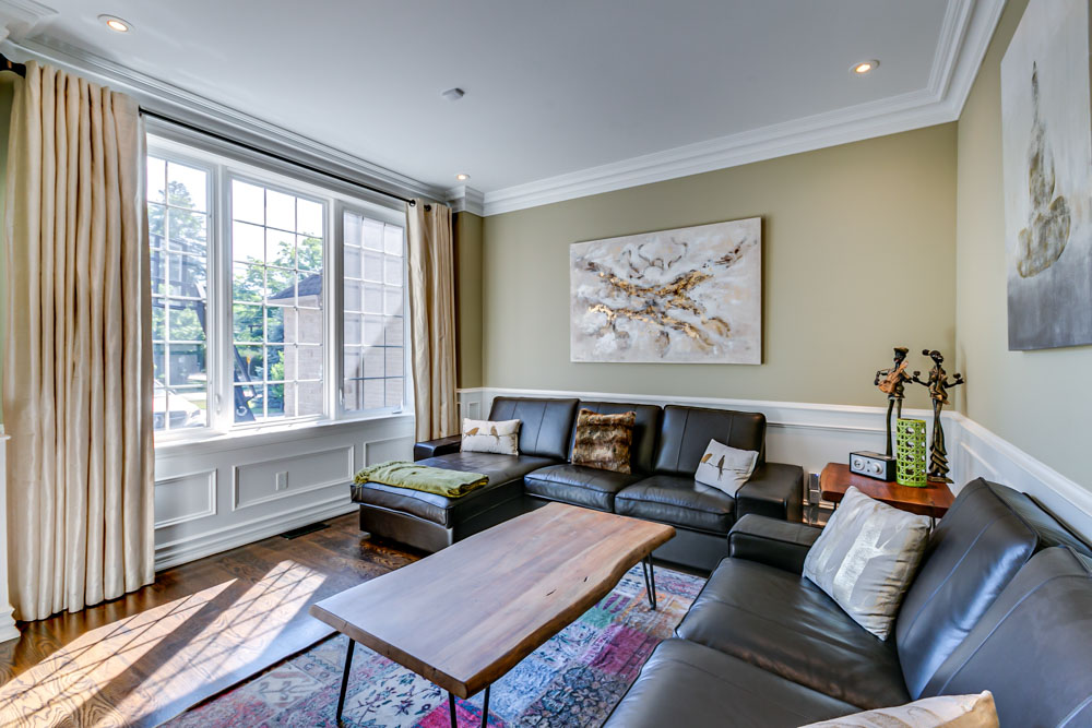 Open property gallery