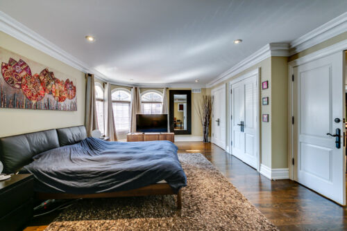 Open property gallery