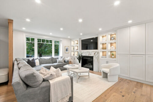 Open property gallery